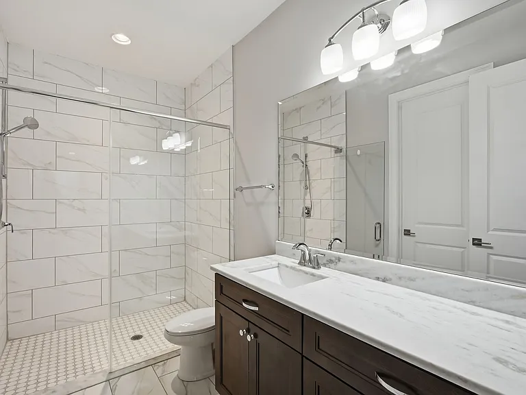 3008 W Julia St #2 — Photo 7