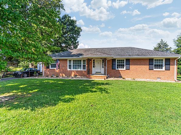 7477 Lexington Dr