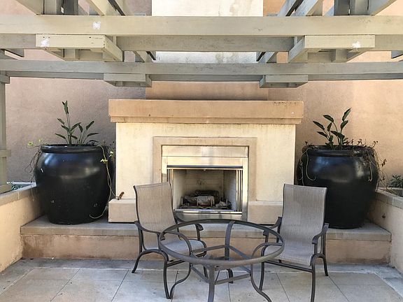 Comfy fireplace in common area!