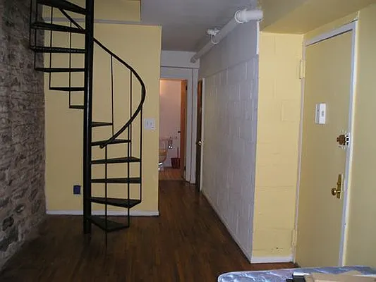 Rented by Eric Goodman Realty Corp | media 20