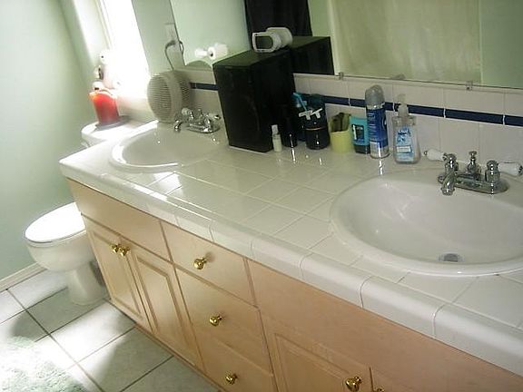 4th image of 4794 Manning Dr NE
