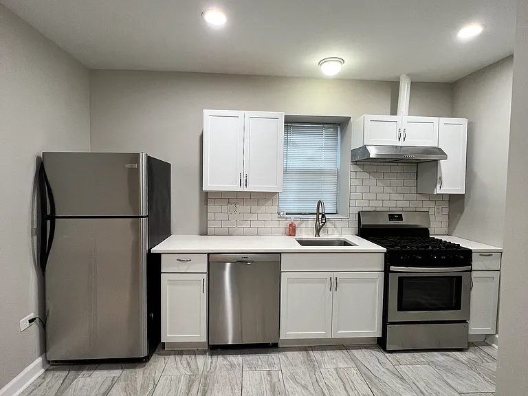 2408 S Trumbull Ave — Photo 9