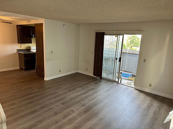 3rd image of 8123 Loren Ln