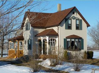 W5458 Schmidt Rd, APPLETON, WI 54915