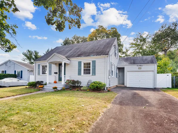 111 Quaker Road, Hamden, CT 06517