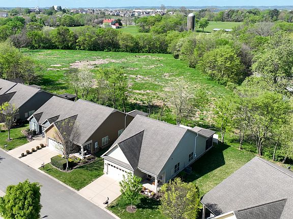 4th image of 421 Bruce Dr