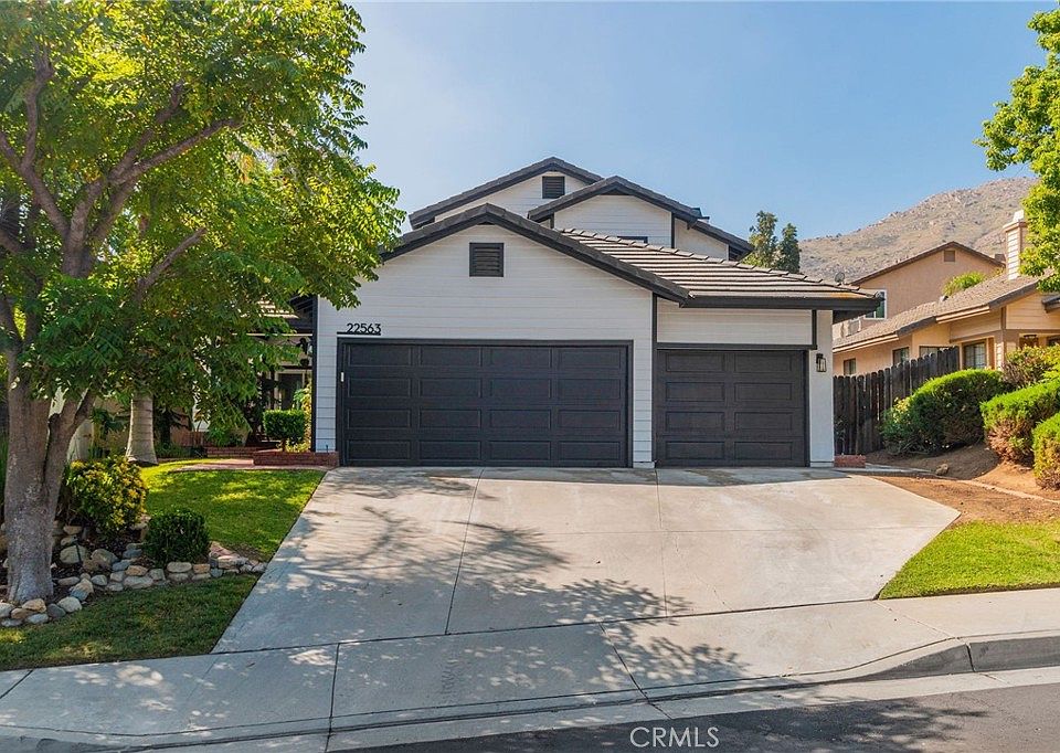 1st image of 22563 Cobble Creek Dr