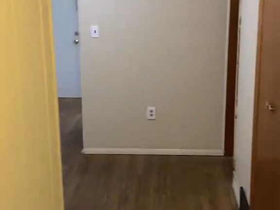 3rd image of 411 Hamilton Pl APT 2