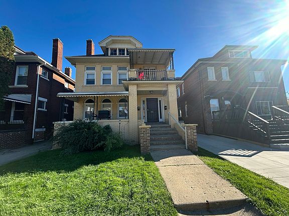2nd image of 2067 Hazelwood St