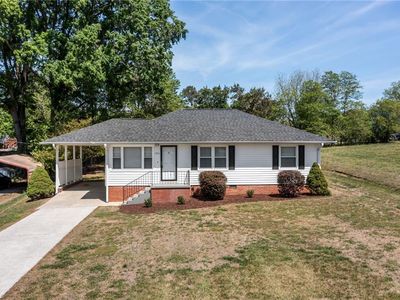 1723 Power Line Rd, Elon, NC, 27244
