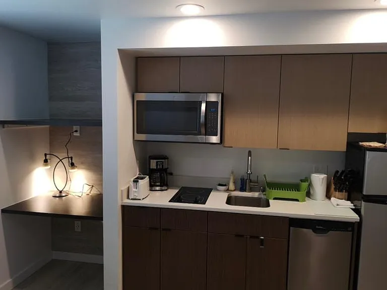 4252 8th Ave NE #101 — Photo 1