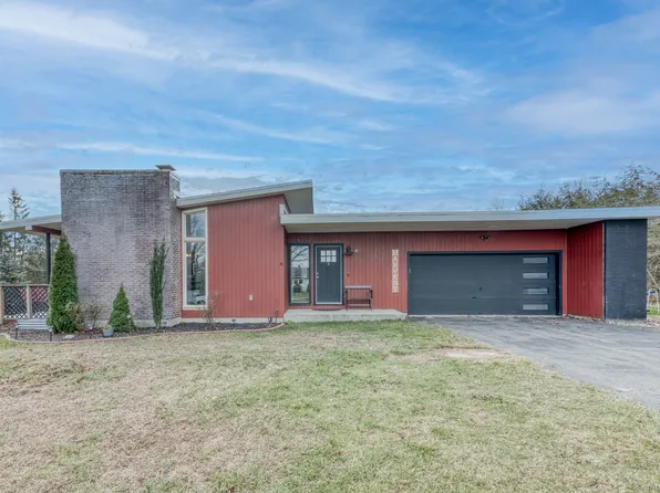35 Ridge Road, Plymouth, CT 06786