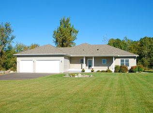 576 128th Ave, Hudson, WI 54016