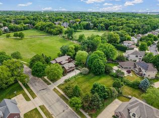 3083 Edenberry St, Fitchburg, WI 53711