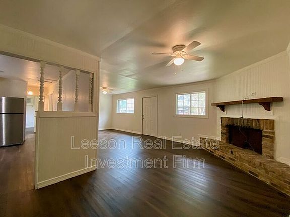 3rd image of 5319 Carnation St