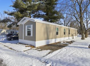 CLAYTON ADRENALINE "B" - 4 Months Rent-Free Offer Plan, Royal Village Manufactured Home Community, Toledo, OH