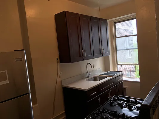 Rented by Lang Realty LLC | media 2