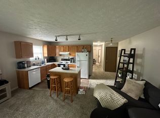 1462 Brimfield Dr, Kent, OH 44240