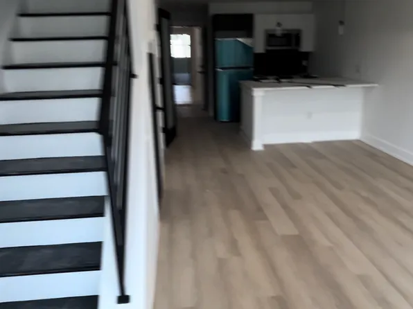 1216 W Butler St - 3