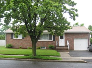 5 Pulaski Dr, North Arlington, NJ 07031