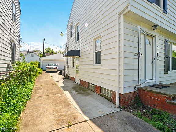 4th image of 17104 Biltmore Ave