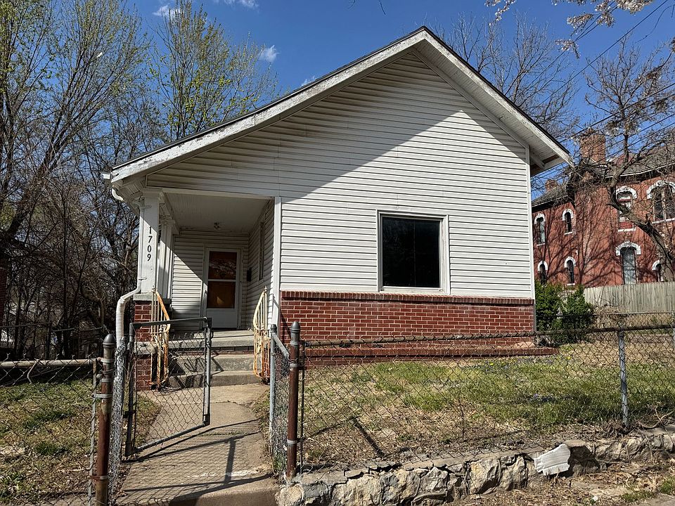1st image of 1709 Francis St