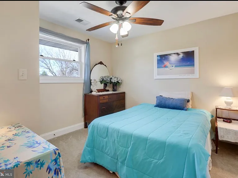 7808 Harbor Rd — Photo 36