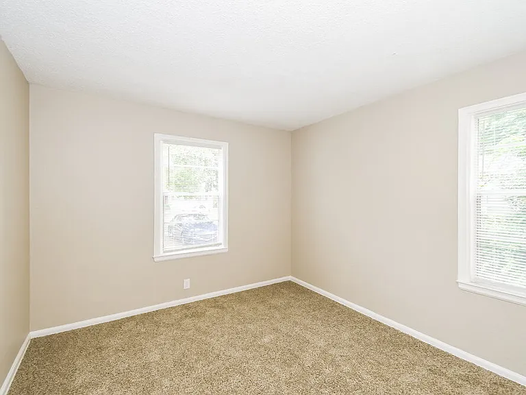 1031 Bunker Hill Blvd — Photo 13