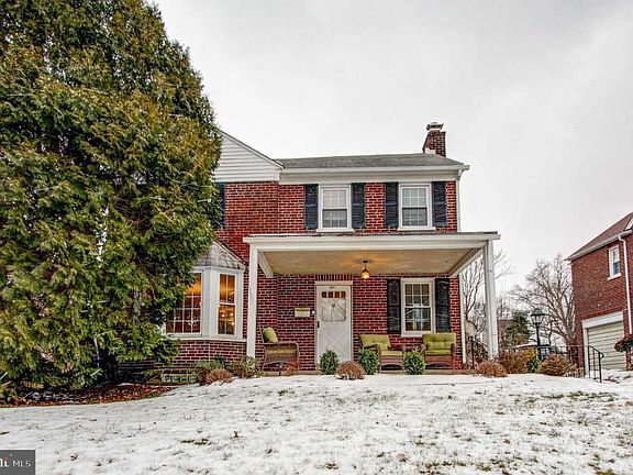 3rd image of 7418 Elizabeth Rd