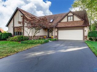 2311 Glenrose Ln, Maumee, OH 43537