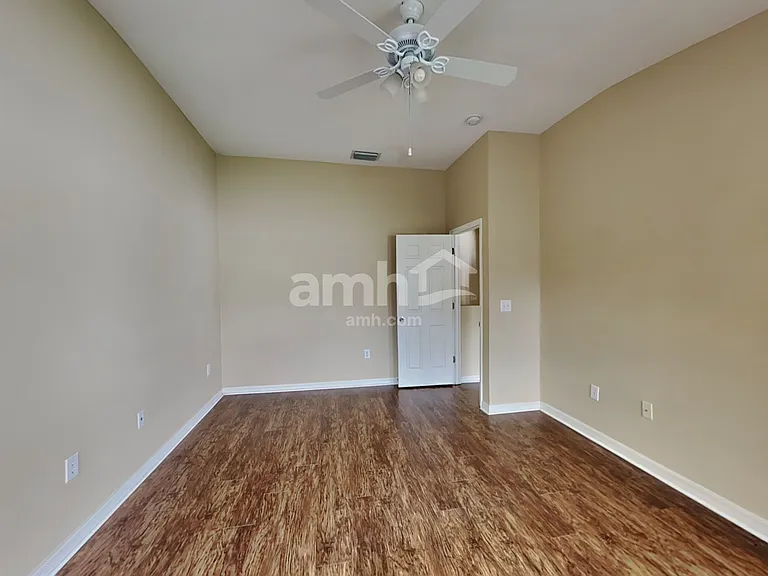 27826 Breakers Dr — Photo 13