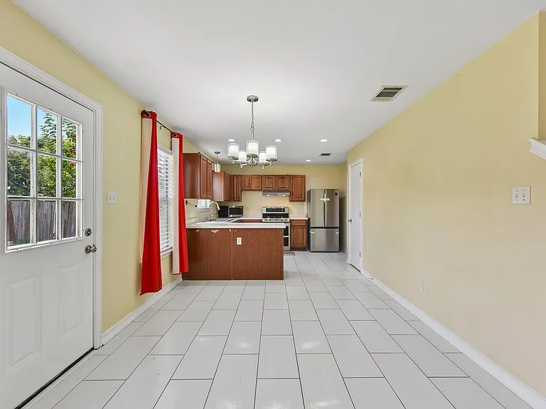 12712 Ring Dr — Photo 11
