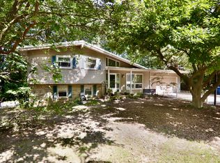 2369 Crestview Dr SW, Wyoming, MI 49519