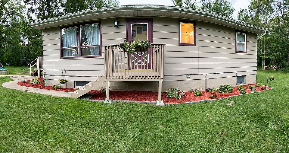 1st image of 21942 Grouse Ln