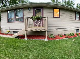 21942 Grouse Ln, Grand Rapids, MN 55744