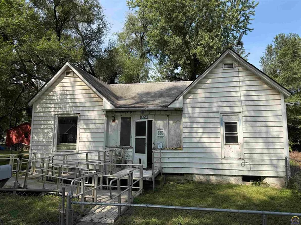 1023 NE Kellam Ave, Topeka, KS 66616