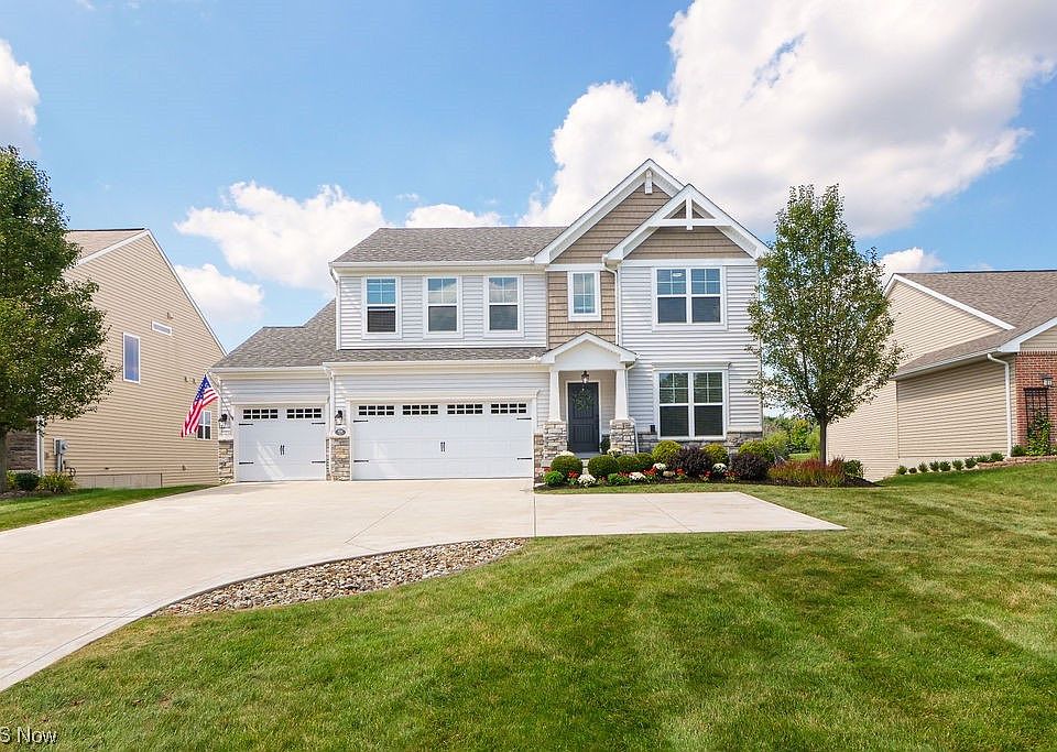 1st image of 908 Stonewater Dr