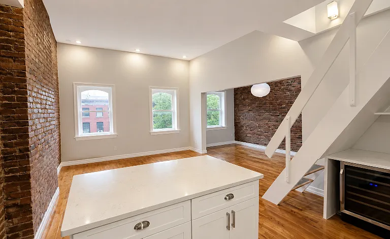 422 Clermont Ave #4 — Photo 1