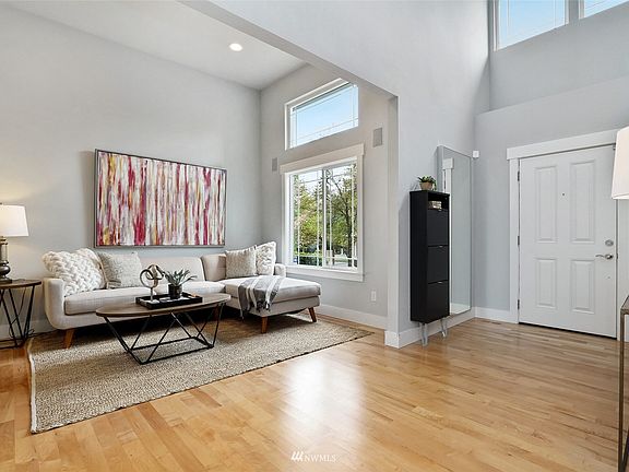 3rd image of 13019 NE 108th St