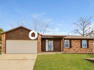 411 Kimberly Ln, Saint Peters, MO 63376