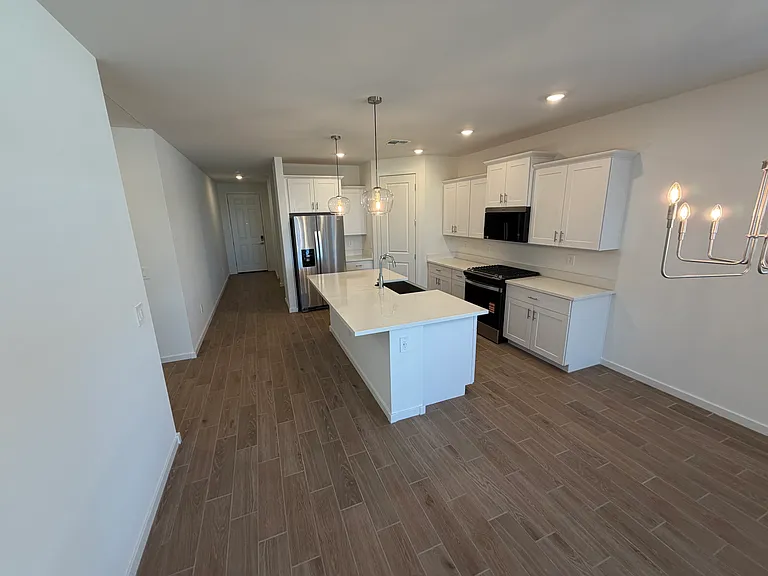 4144 W Erik Ln — Photo 4