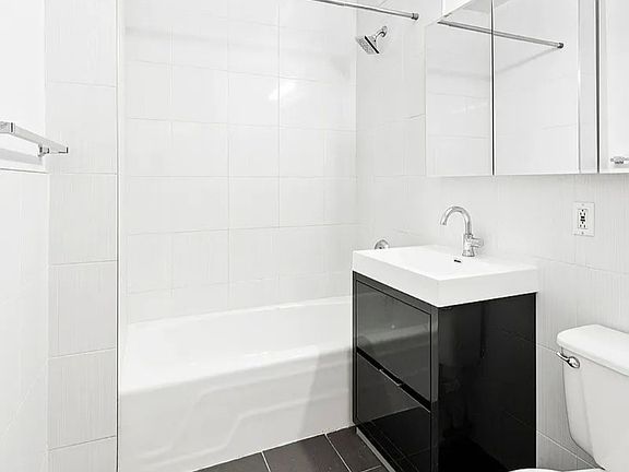5th image of 417 E 83rd St APT 2B