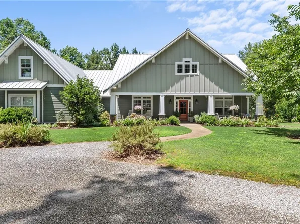 14675 Longview Ln, Northport, AL 35475