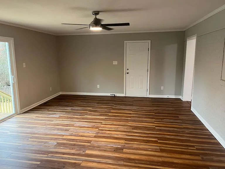 462 Reservoir Hts — Photo 14