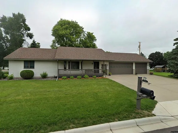 10 George St E, Maple Lake, MN 55358