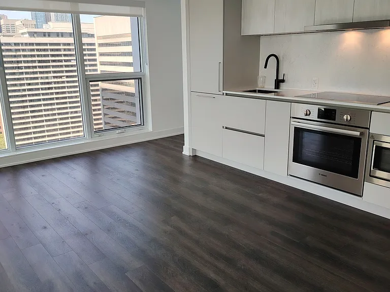 609 Sherbourne St #3802 — Photo 11
