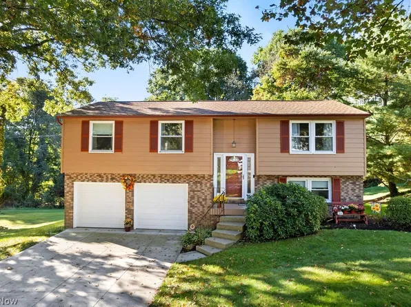 1270 Goldfinch Trl, Stow, OH 44224
