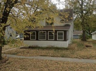 409 7th St SE, Mason City, IA 50401