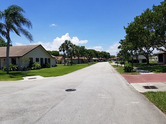 5th image of 2141 SW 17th Cir