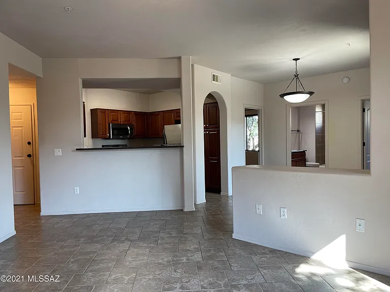 2550 E River Rd #3203 — Photo 4